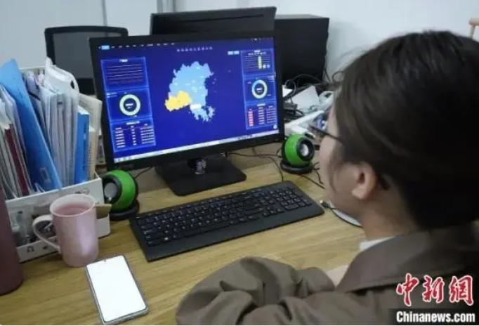 福州一學(xué)校廁所裝反欺凌報(bào)警器 福州一學(xué)校廁所裝反欺凌報(bào)警器
